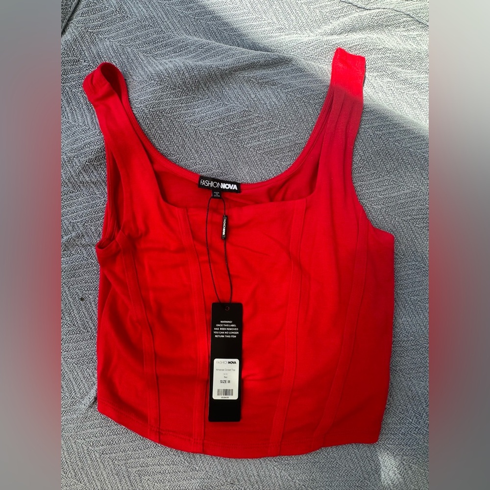Red cropped tank